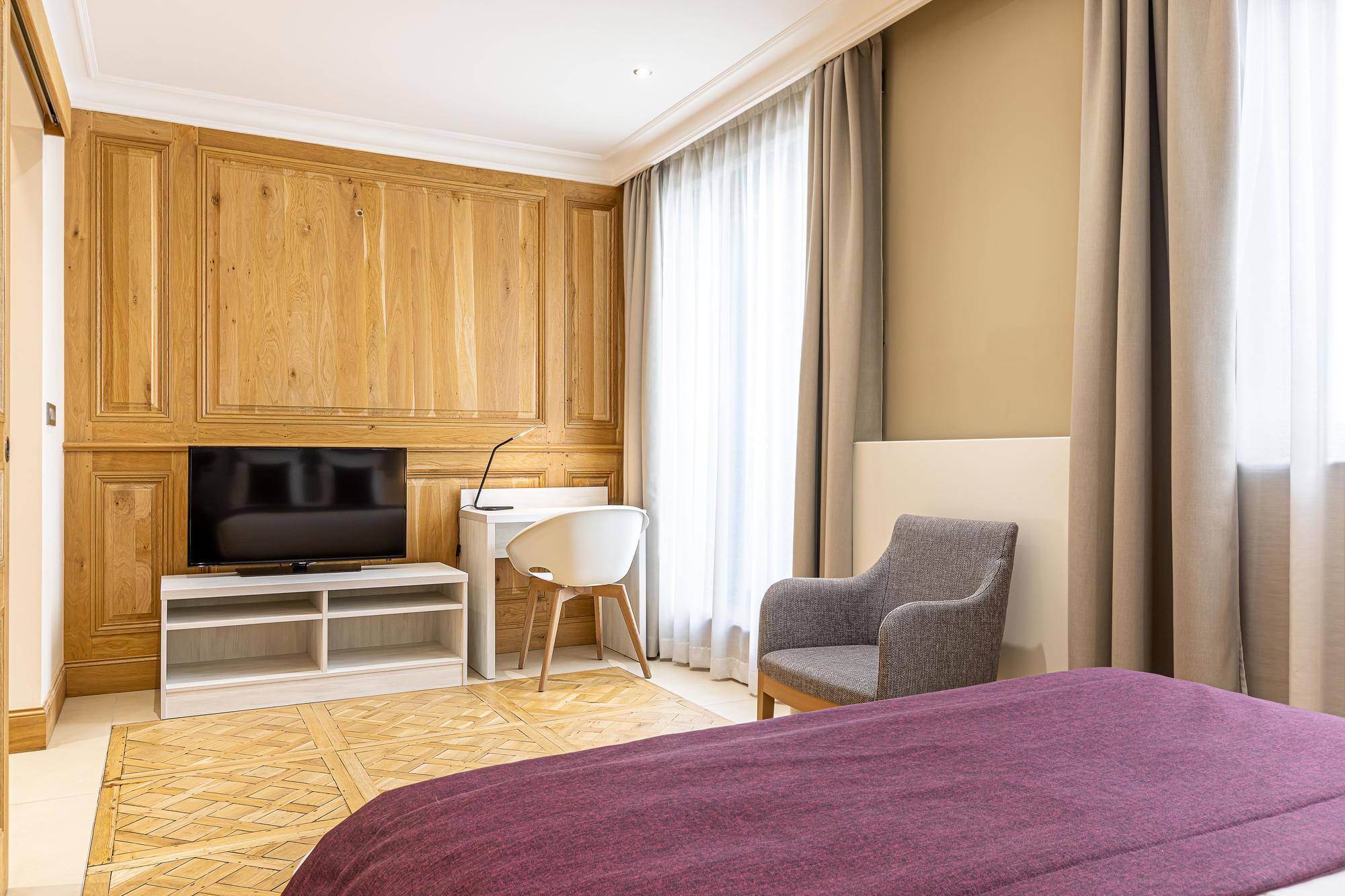 Les Jardins De St Cloud Aparthotel Saint-Cloud Exterior foto