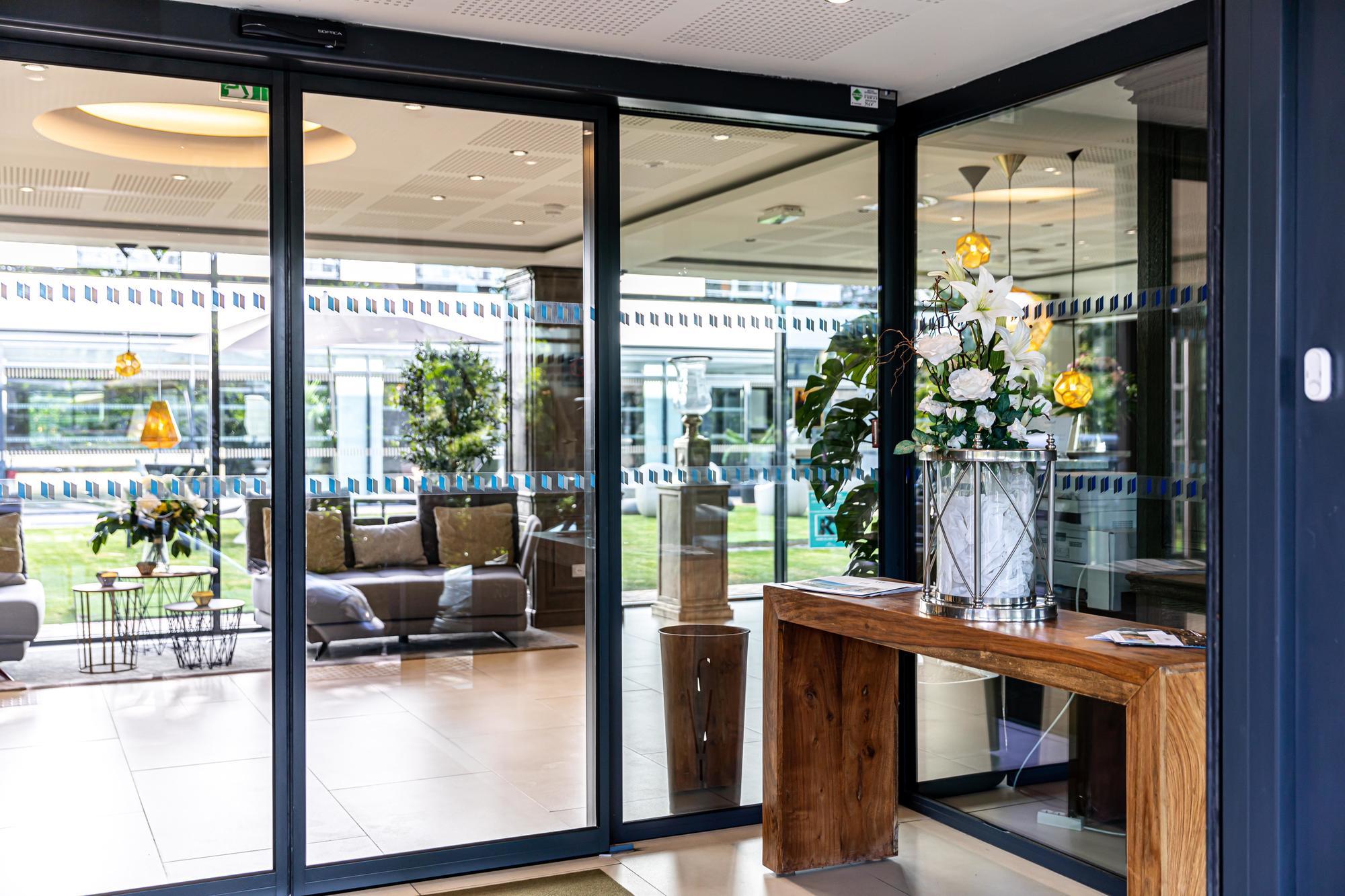 Les Jardins De St Cloud Aparthotel Saint-Cloud Exterior foto