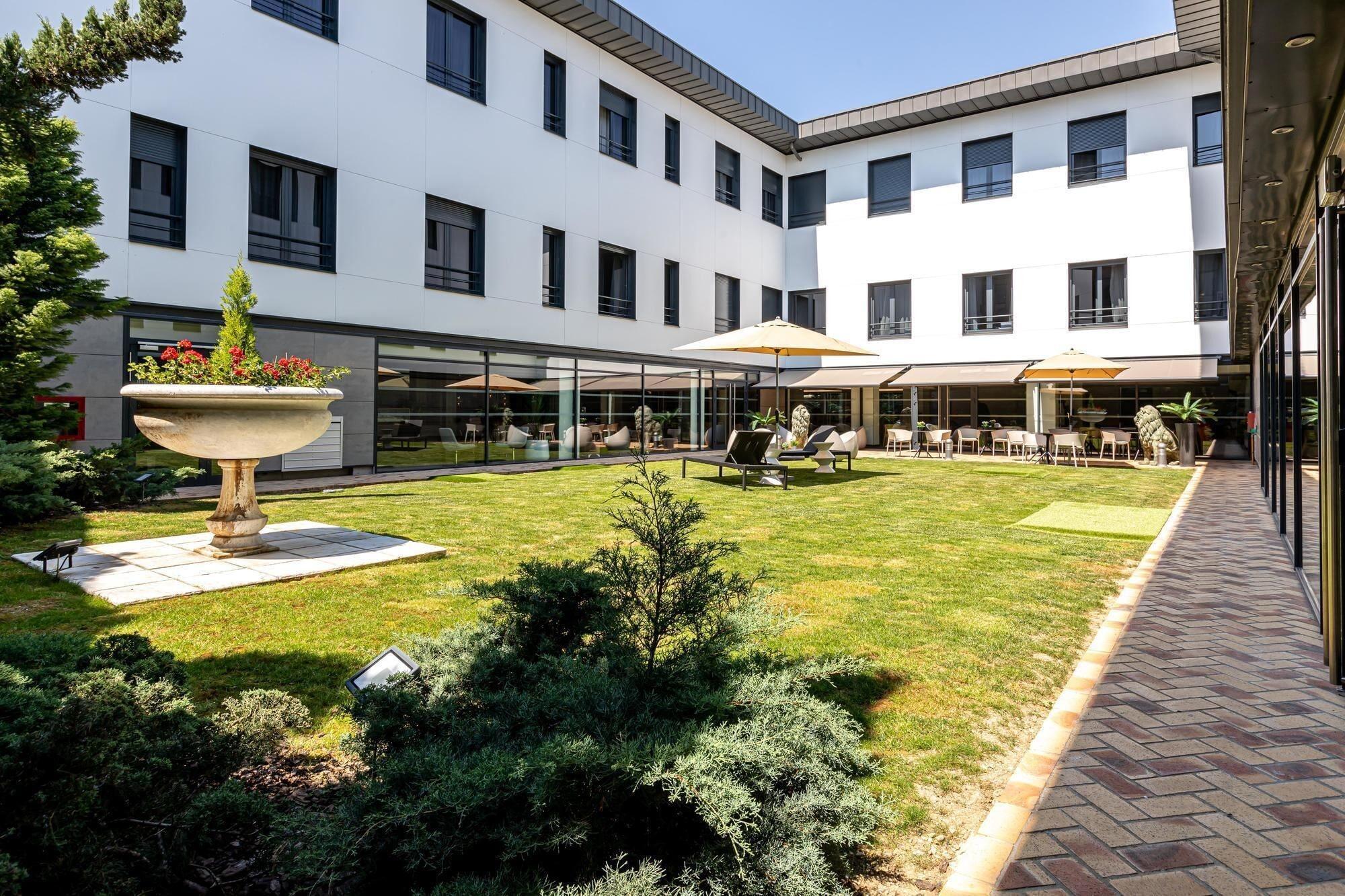 Les Jardins De St Cloud Aparthotel Saint-Cloud Exterior foto